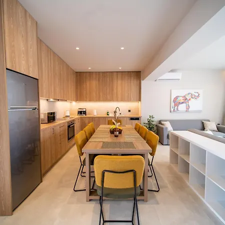 Holiday home Royal House - Center - Sleeps 8 *