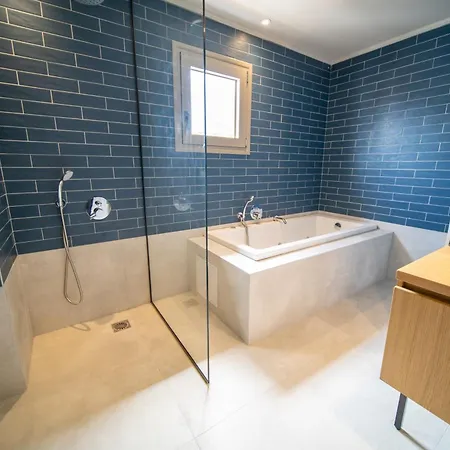Vakantiehuis Royal House - Center - Sleeps 8 Chersonissos